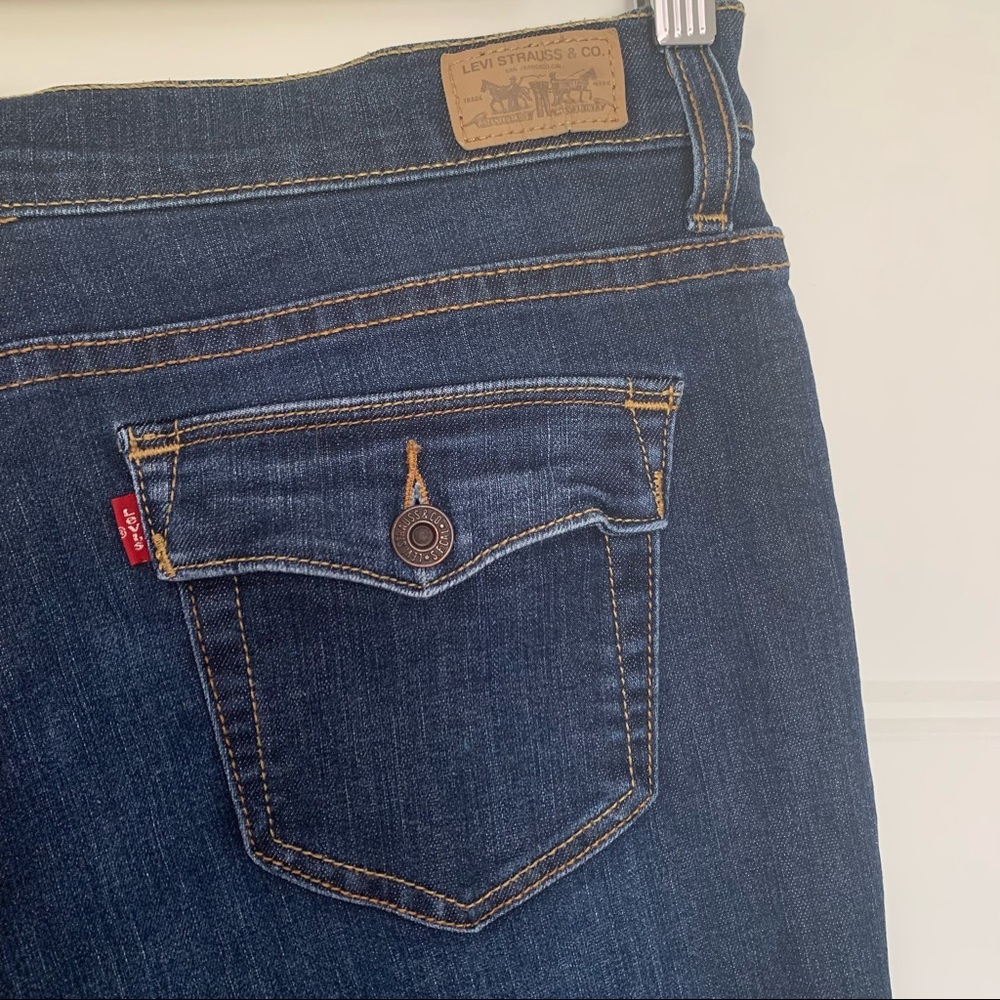 Levi’s Jeans - 512 Bootcut Perfectly Slimming - Size 12